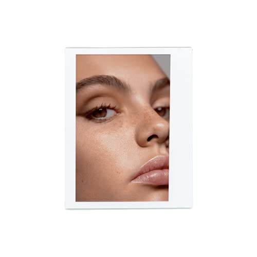 Victoria Beckham Posh Lipstick (smile)