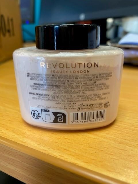 Revolution, Loose Baking Powder, Makeup Setting Powder, Long Lasting Coverage, Mattifies & Reduces Shine, Peach, 1.13 oz