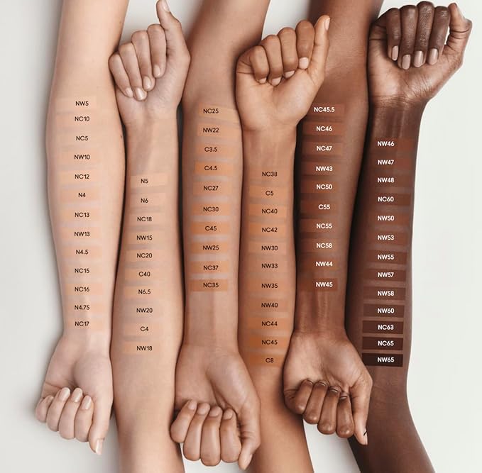 MAC Studio Fix Fluid SPF 15 24HR Matte Foundation + Oil Control NC16, Beige