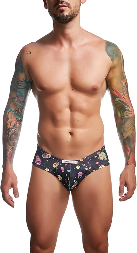 MALEBASICS Justin + Simon Cheek