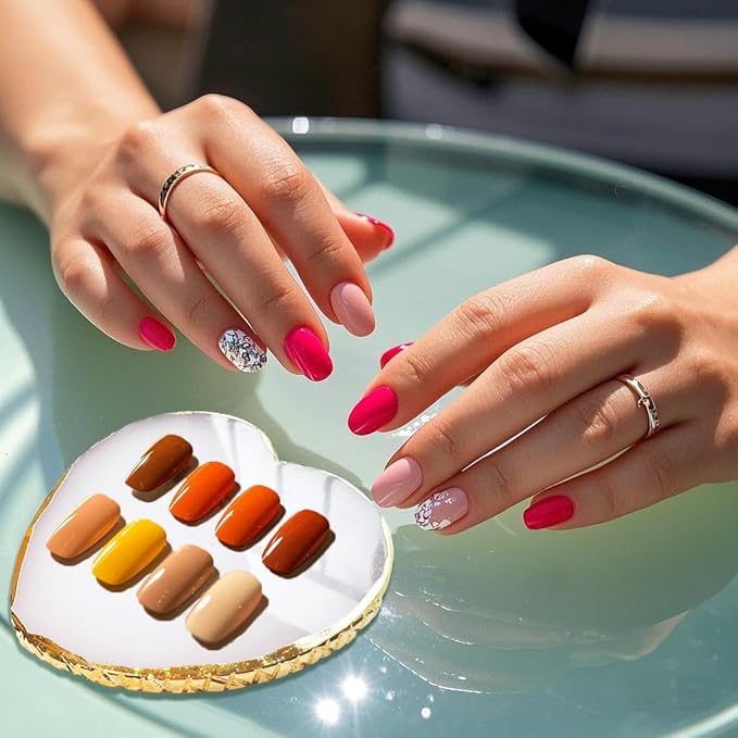 1 Piece of Resin Nail Art Palette Heart Shape Polished Color Mixing Tray Gilded Edge Makeup Display Board DIY Art Painting Tools (White)