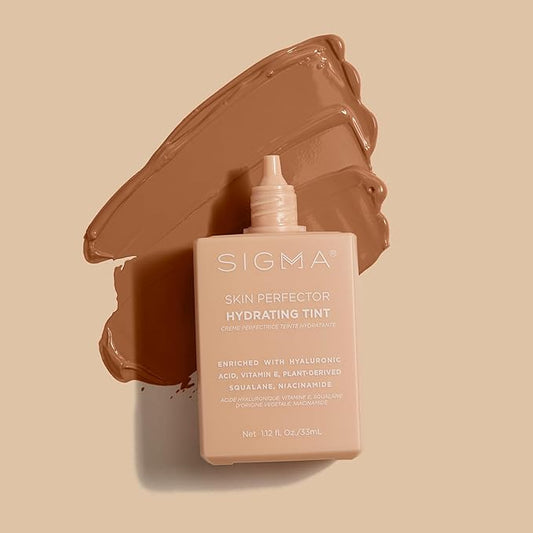 Sigma Beauty Skin Perfector – Hydrating Skin Tint Foundation for Lightweight, Buildable Coverage, With Hyaluronic Acid, Niacinamide Serum, and More (5 Dark Golden Tint, 1.12oz)
