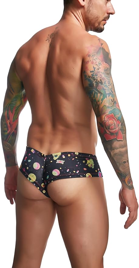 MALEBASICS Justin + Simon Cheek