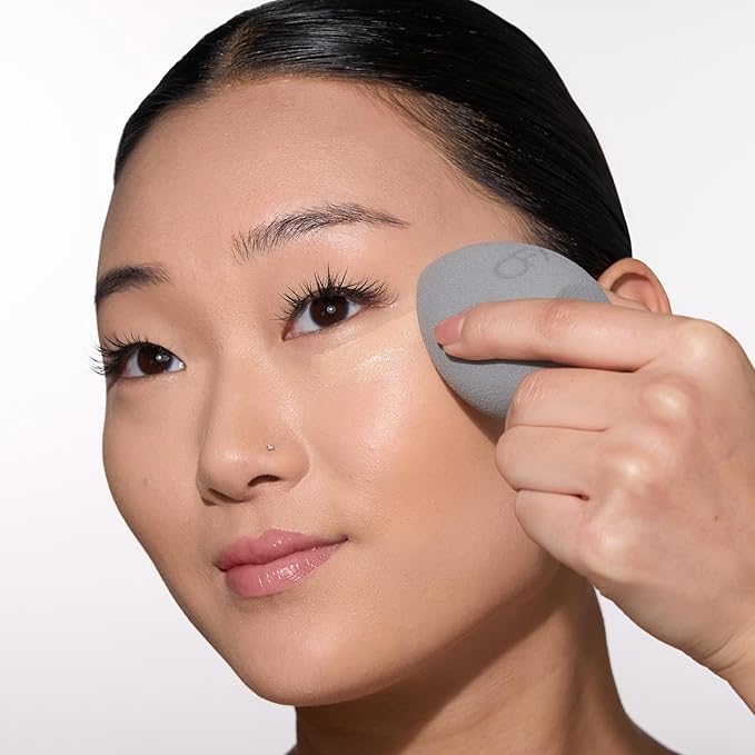 Power Play Liquid Foundation - Shade T3 + Full Face Blending Sponge