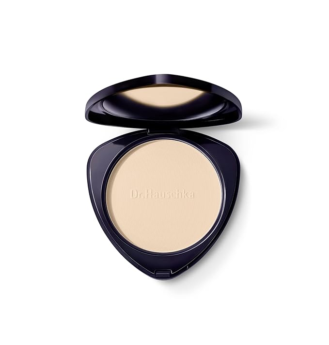 Dr. Hauschka Compact Powder 00, Translucent, Natural, Mineral, Set & Mattify, Touch-up, Silky Finish, for All Skin Tones, 0.28 oz