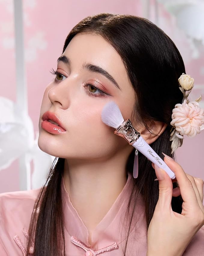 Flower Knows Strawberry Rococo Embossed Blush 03 Classic Ballet+Butterfly Cloud Collar Angled Powder Brush Frosty Wisteria