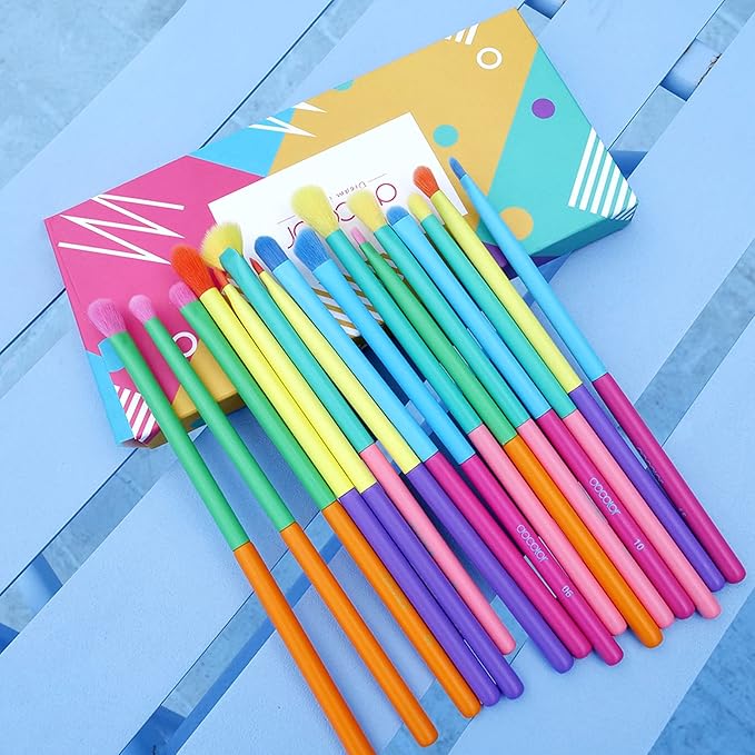 Docolor 16Pcs Colorful Eye Makeup Brushes Set + 54 Colors Gemstone Eeyshadow Palette Pigmented Matte Shimmer Metallic Blendable Soft Cream Powder Makeup Eye Shadow Palettes