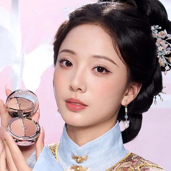 Flower Knows Butterfly Cloud Collar Rouge Box Highlighting & Blush Duo Powder 05 Pearwood+Butterfly Cloud Collar Angled Powder Brush Frosty Wisteria