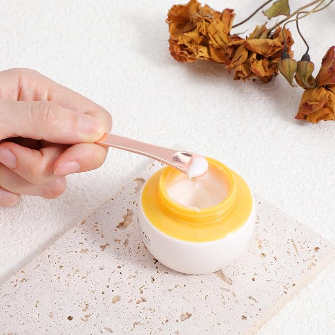 8pcs Makeup Spatulas, Zinc Alloy Make Up Spatulas Mini with a Small Hole, Smooth and Reusable Skincare Spatula,Facial Smear Tool for Mask, Eye Cream, Lotion, Moisturizer,4 Color