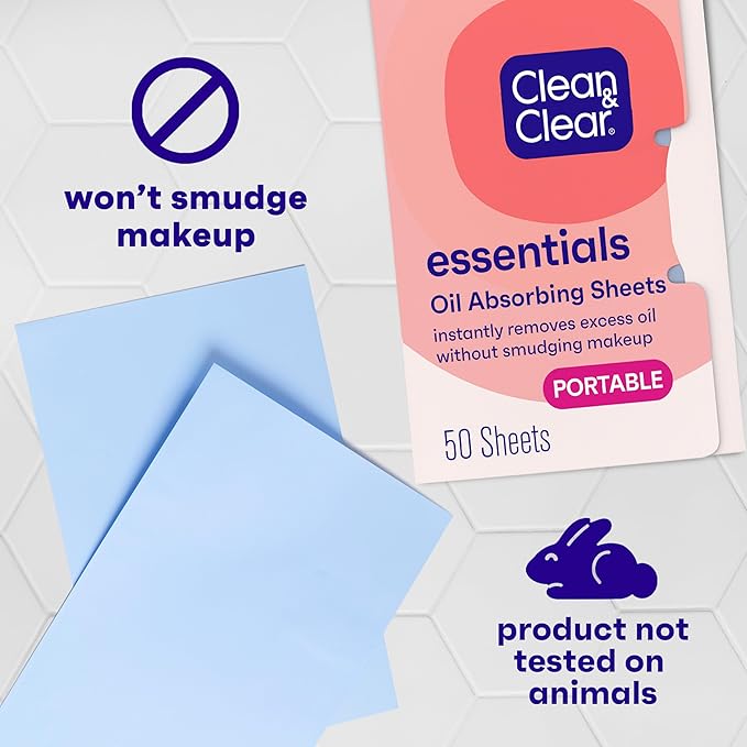 Clean & Clear Essentials Oil Absorbing Sheets, Portable Blotting Papers for Shine Control on the Face & Nose, Blotting Sheets Instantly Remove Excess Oil Without Smudging Makeup, 6 Pack