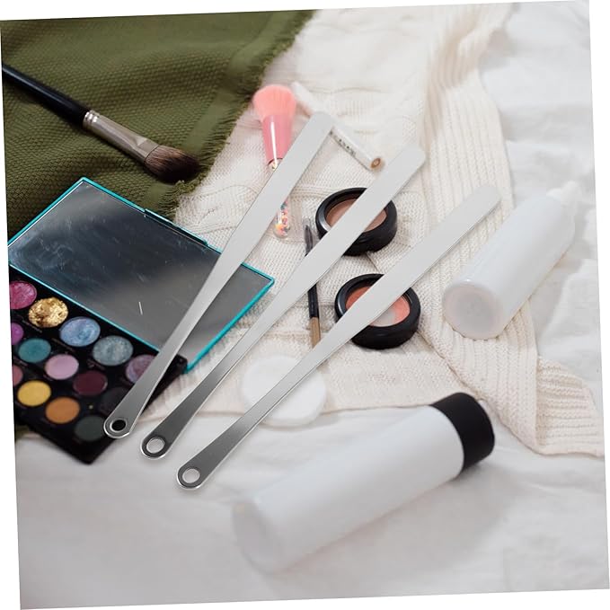 FRCOLOR 3pcs Tool Powder Foundation Blenders Metal Spatula Korean Makeup Scraper Palette for Makeup Cosmetic Mixing Spatula Makeup Spatula Mixer Beauty Spatula Stirring Rod Stainless Steel