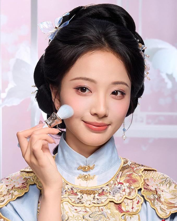 Flower Knows Swan Ballet Embossed Blush 05 Dreamy Season+Butterfly Cloud Collar Angled Powder Brush Pearly Moonlight