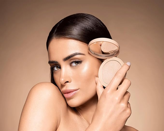 Pupa Milano Wonder Me Glow - Lightweight Makeup Powder - Face Highlighter with Ultra-Fine Pearls - Talc-Free - 101 Rose Gold - 0.264 oz