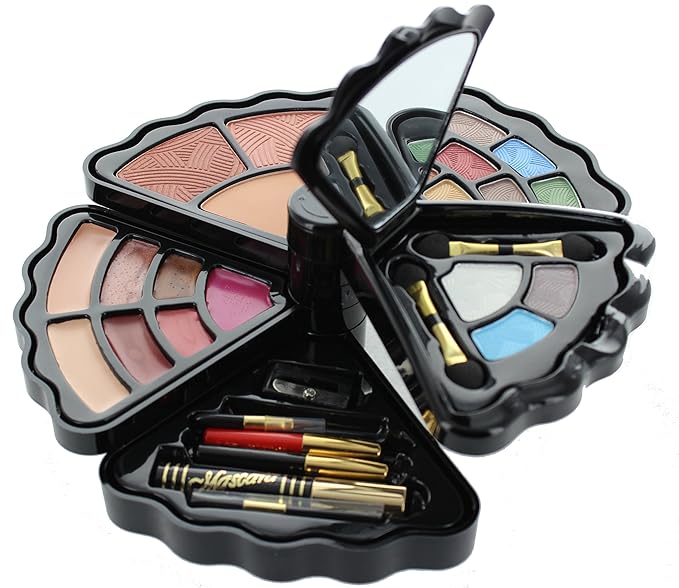 Makeup set - Eyeshadows, blush, lip gloss, mascara and more
