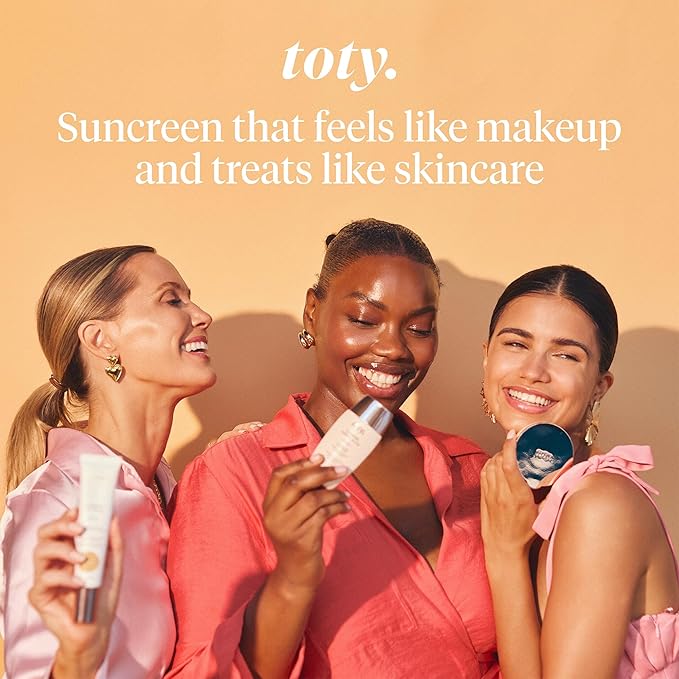 Toty by Sofia Vergara - Ilumina CC Cream 100% Mineral Color Correcting Cream + Ilumina CC Creamy Compact Mineral Broad Spectrum Sunscreen + Angled Complexion & Foundation Blending Brush - 3C