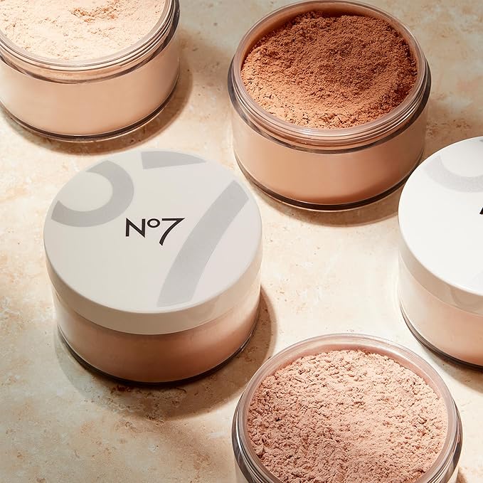 No7 Flawless Finish Loose Setting Powder - Mattifying & Blurring Setting Powder to Set Makeup for a Shine-Free, Airbrush Finish - Helps Soften the Appearance of Fine Lines - Medium (0.71 oz)