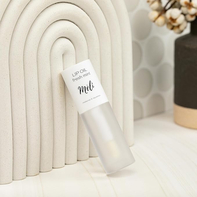 MÈLI Organic Lip Oil with Hyaluronic Acid | Clear Non-Sticky, Natural Lip Gloss, Moisturizing, Revitalizing and Rejuvenating (Fresh Mint)