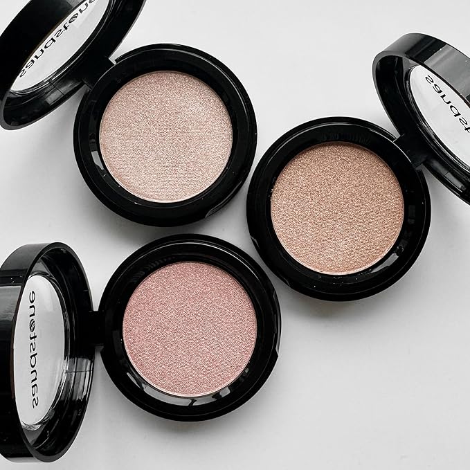 Highlighter – Hypoallergenic Face Highlighter - High Glossy Face Illuminator with Natural Finish - Pearl Shimmer - Smooth silky Powder Makeup (Rose Glow, 3 g)