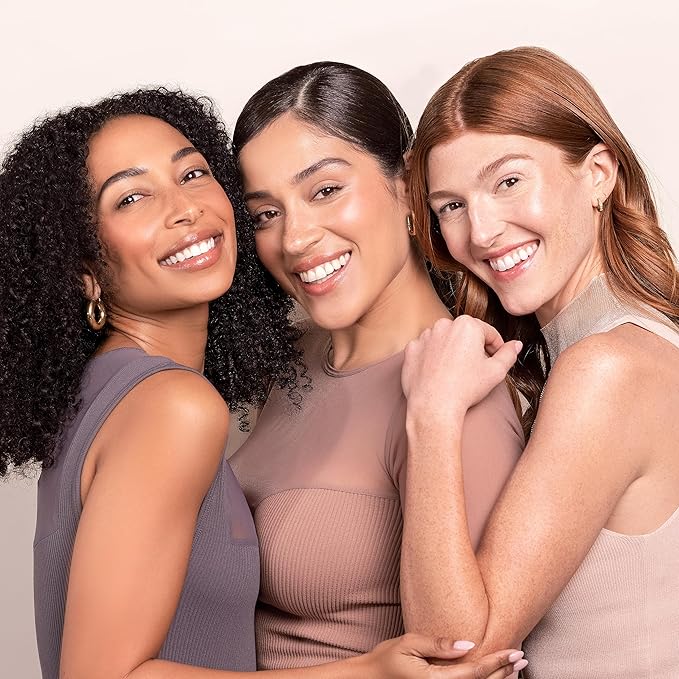 Wander Beauty Nude Illusion Liquid Foundation - Fair Light - Medium to Full Coverage Foundation - Natural Makeup with Vitamin E & Macadamia - Nude Skin Finish Blurs & Conceals - 1.01 fl oz