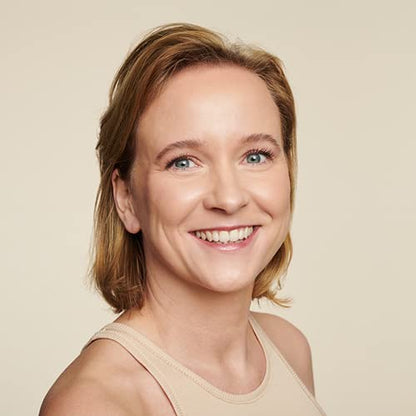 Catrice | True Skin Foundation 20 & The Perfector Poreless Blur Primer Bundle | Full Coverage Makeup | Vegan & Cruelty Free