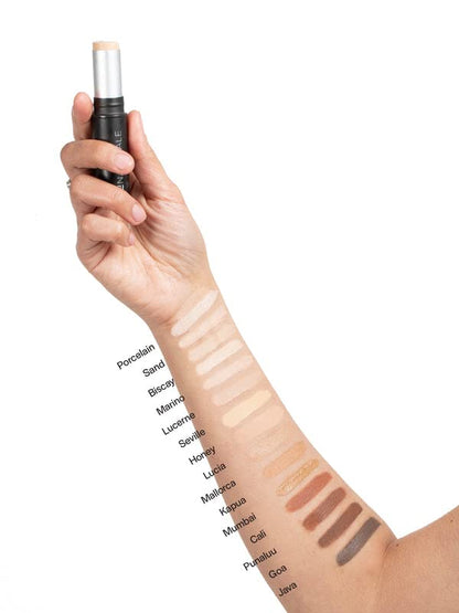 Zero Gravity Foundation Makeup | Creme-Powder Fusion | Radiant Transformation | 15 Buildable Shades | Vegan, Gluten-Free | Ethically Crafted with Meadowfoam Seed Oil