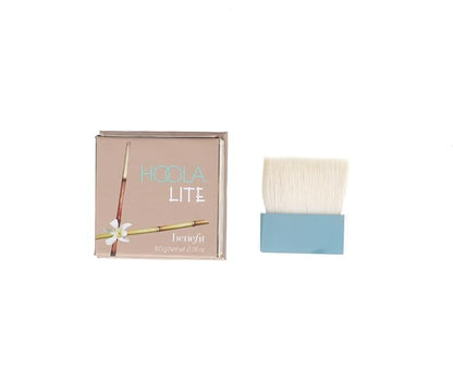 Benefit Cosmetics Hoola Lite Bronzer (Natural Light Bronze) 0.28 oz