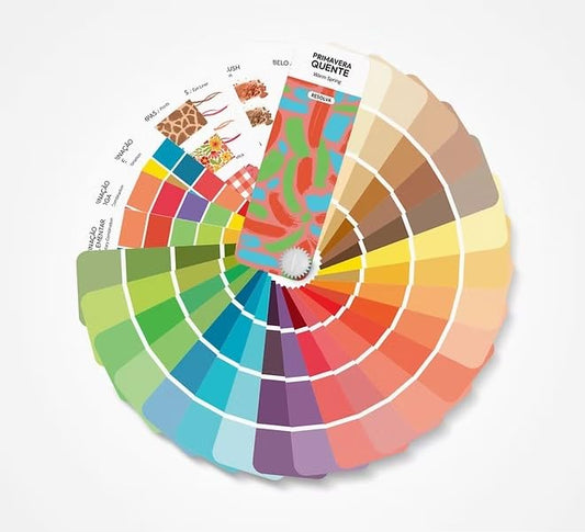 Bilingual Warm Spring Palette Color Fan by Resolva Meu Look, Personalized Guide for Cost Saving, Smart Shopping, Outfit & Wardrobe Planning; Primavera Quente/Primavera Pura