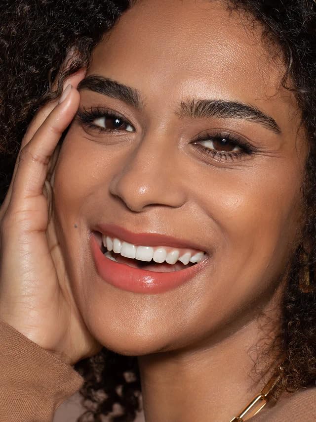 ILIA - Balmy Gloss Tinted Lip Oil | Smoothing Lip Color, Never Sticky | Hydrate, Plump + Moisturize with Hyaluronic Acid | Vegan, Cruelty + Gluten-Free (Saint, 0.14 fl oz | 4.3 ml)