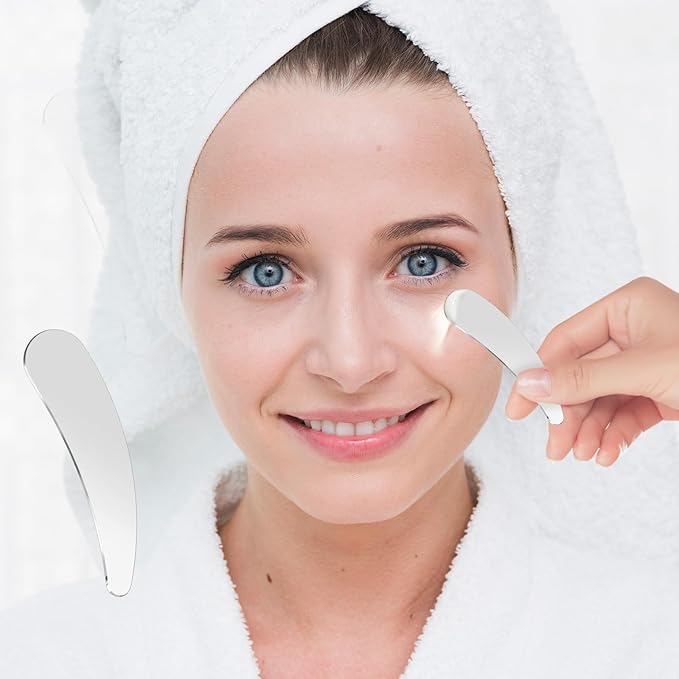 Molain 2Pcs Mini Metal Cosmetic Spatulas, Skincare SpatulaMixing and Sampling Makeup Beauty Tools for Skin Care Creams, Eye Cream, Essences Beauty Accessories(2PCS)