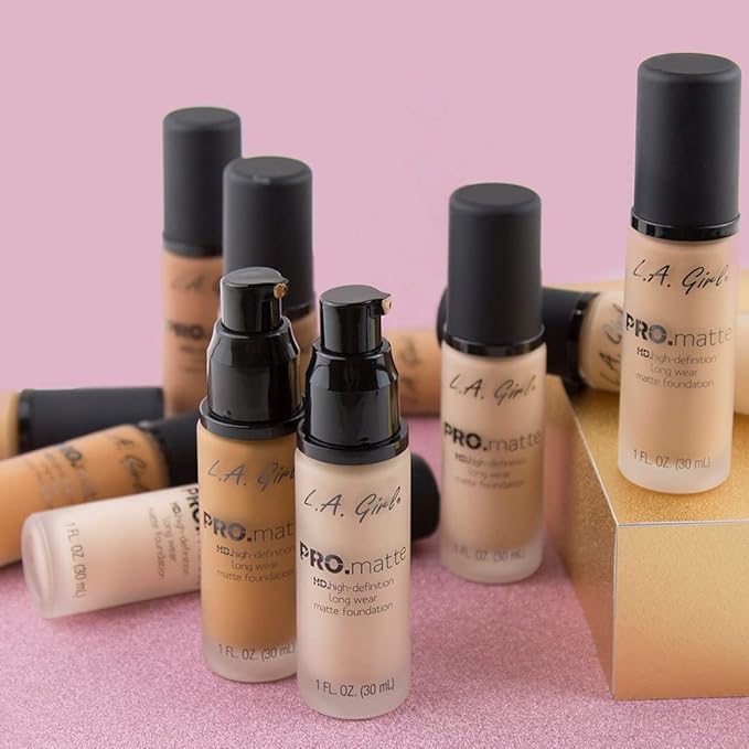 L.A. Girl PRO.Matte Foundation, Nutmeg GLM683