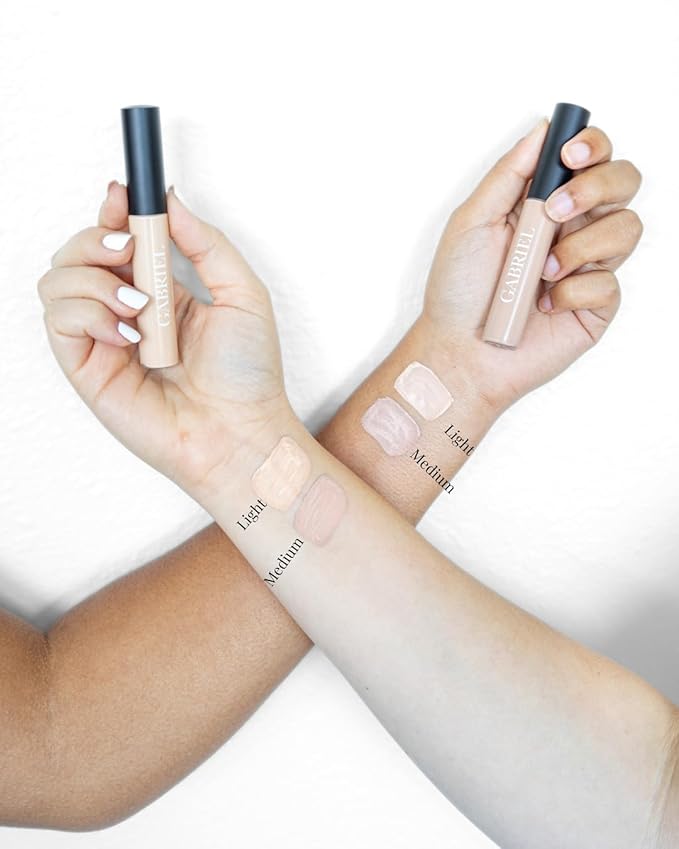 Cream Concealer (Light) + Dual Powder Foundation (Light Beige) + Cosmetic Travel Bag