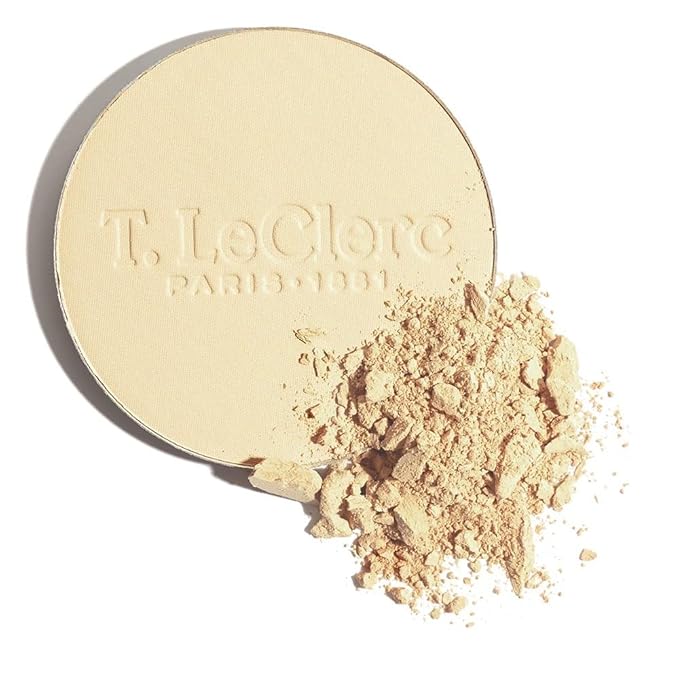 T.LeClerc Rice Compact Powder – Anti-Aging Pressed Powder with Brown Rice Ferment – Long-Lasting Natural Matte Finish – Moisturizing | Non-Comedogenic Face Powder (BANANE, 9G)