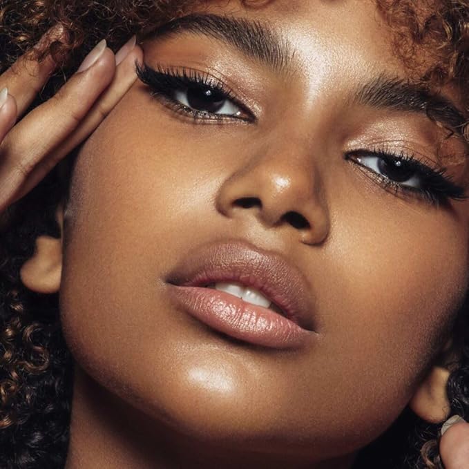 ARTDECO Perfect Teint Foundation - Warm Butter Pecan - Lightweight Liquid Formula - Medium to Full Coverage - Without Mask-Like Effect - Vegan Makeup - Hyaluron - 0.67 Fl Oz