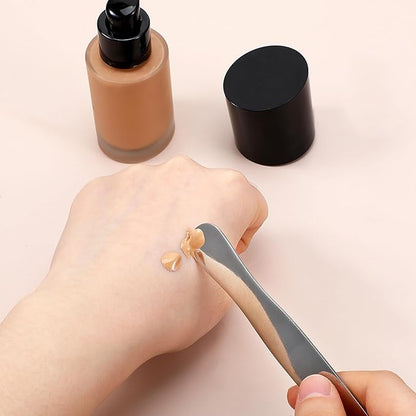 3 Pcs Mini Metal Cosmetic Spatula, Reusable Skin Care Spoon Beauty Scoop Spatula Multi-functional Facial Applicator Tool for Skin Care Creams Eye Cream Essences Beauty Accessories