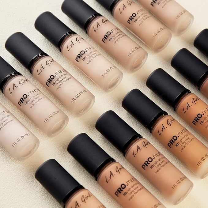 L.A. Girl PRO.Matte Foundation, Nutmeg GLM683