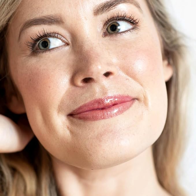 Ere Perez - Natural Mango Lip Honey | Hyaluronic Acid, Jojoba Seed Oil | Hydrate, Moisturize, Nourish, Soften | Vegan, Cruelty-Free, Clean Beauty (Chilli, 0.10 fl oz | 3 ml)