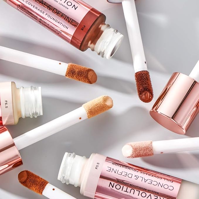 Makeup Revolution Conceal and Hydrate Concealer, Full Coverage & Matte Finish, C14 for Dark Skin Tones, Vegan & Cruelty-Free, 0.7 Fl Oz