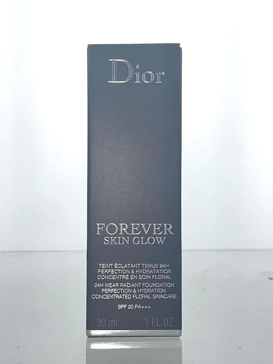 Dior Christian Forever Skin Glow 24h Wear Radiant Foundation 4W Warm/Glow SPF 20, 1.0 Ounce