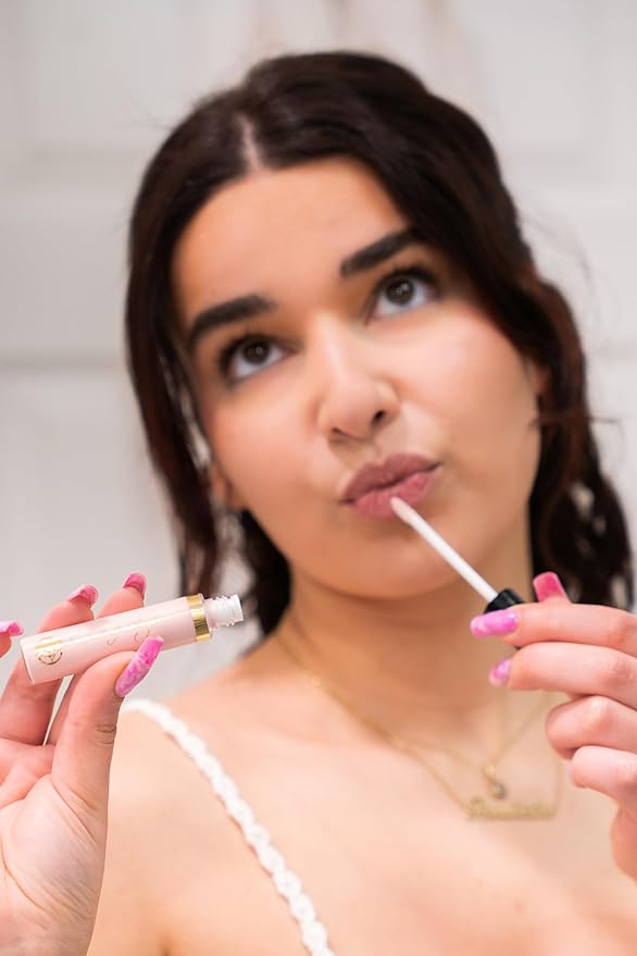 Essence Of Argan Inspiration Lip Gloss with Moroccan Argan Oil to Moisturize and Plump your Lips – Lip Care to Eliminate Dryness - Inspiration Matte Effect 0.25oz