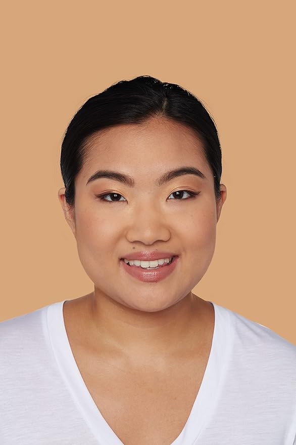 L'Oreal Paris Makeup True Match Super-Blendable Liquid Foundation, Natural Beige W4, 1 Fl Oz,1 Count