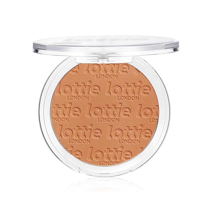 Sunkissed Bronzer in Suncatcher, Infused with bamboo extract and Vitamin E this skin-loving bronzer adds a buildable warm bronze for a defined finish