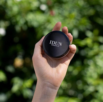 Mineral Powder Foundation - Longwear, Lightweight, Smooth Powder Formula - Blurring, Skin-Perfecting Finish - Vegan and Cruelty Free Formula - 027 Helga - 0.25 oz