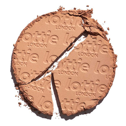 Sunkissed Bronzer in Sunburst, Infused with bamboo extract and Vitamin E this skin-loving bronzer adds a buildable warm bronze for a defined finish