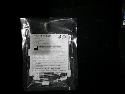 20 Pcs Empty Lip Gloss Tubes 1.2ml Clear Mini Refillable Lip Balm Bottles Lip Gloss Containers with Wand Makeup Containers Bottles for Lipstick Samples Lip Balms Lip Gloss Making Travel Split Charging