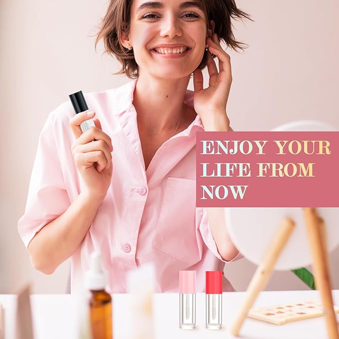 50pcs 2.5ml Empty Lip Gloss Containers Lip Gloss Tubes with Wand Cute 0.08oz Clear Refillable Lipgloss Making Supplies Kit for DIY Makeup + 2pcs Syringes (Black)