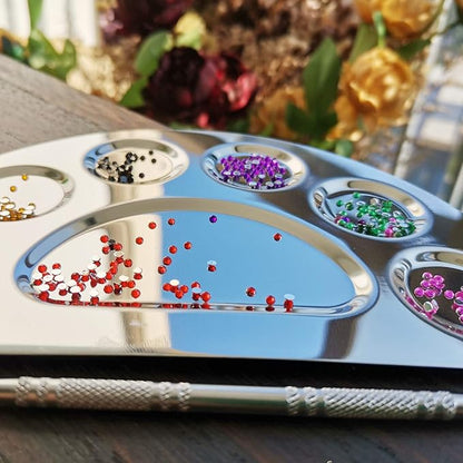 Makeup Palette Stainless Steel Cosmetic Palette 6-Well with Spatula Tool for Nail Art Eye Shadow Mixing Foundation Painting Artist Mini Mixing Metal Palette Silver 4.9x3.3inch