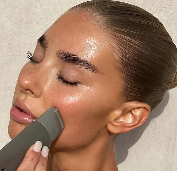 R.E.F.Y Glow and Sculpt Face Serum Primer with Niacinamide (1.4 oz / 40 mL)