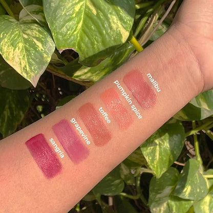 RUBY'S ORGANICS Lip Gloss for Women, Lip Balm for Girls, Hydrating, Non Sticky & Non Drying Formula, Long Lasting, Natural Organic Lip Makeup, Paraben Free -Sangria, 6.5ml