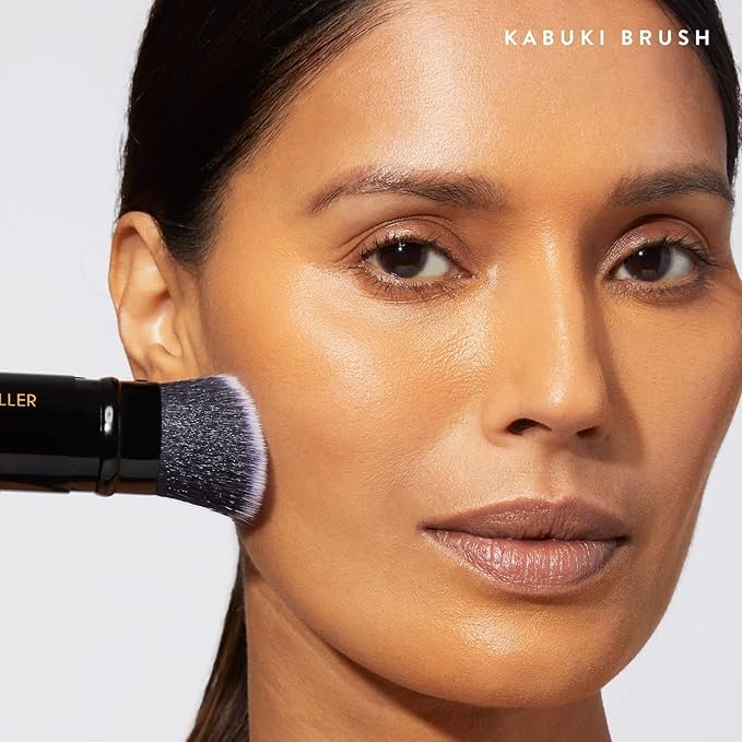 Geller's Greatest Lift-n-Glow Palette - Tahitian Glow, Pink Grapefruit, Toasted Coconut + Retractable Angled Kabuki Brush