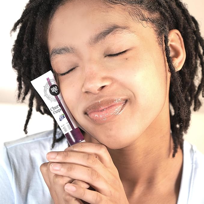 ROSÉE & CO Rosee Lip Gloss Vegan & Cruelty Free Treatment, Professional Make up, Long Lasting Glossy with Shea Butter, Moisturize, Protect & Smooth, High Shine, Non-Sticky (p. Churu Grape, 0.5)